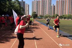 爱游戏官方网站包含钱塘雪豹队鏖战南城暴熊队，拳击巡回赛爆冷，转换速度占优。争冠格局再洗牌的词条